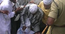Cane-charge on teachers in Dispur