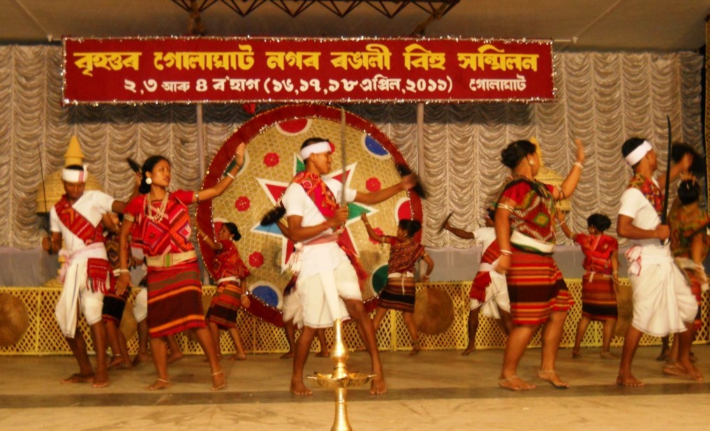 Brihattar Golaghat Nagar Rongali Bihu Sanmilan underways