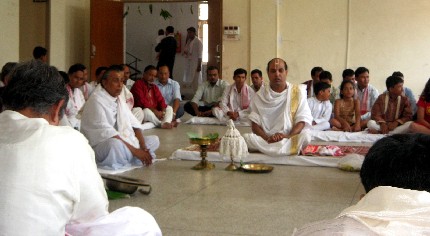 Visit of Dr. Pitambar Dev Goswami to Gurgaon - a report