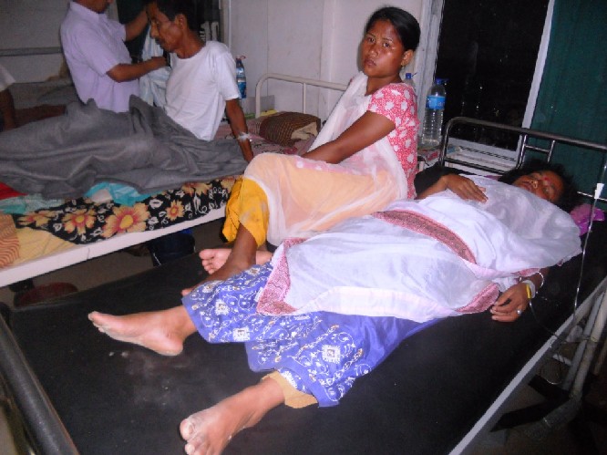 Police lathicharge KMSS activists at Tengani, Golaghat