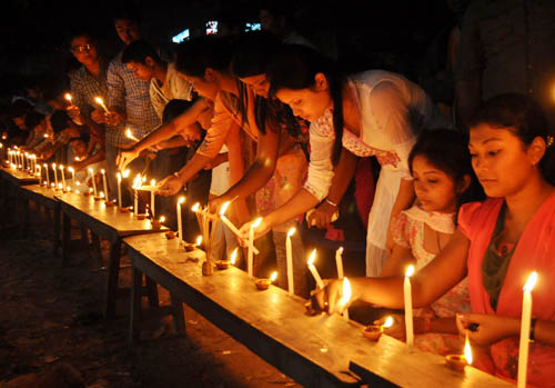 Fans condole Assam Ratna’s death