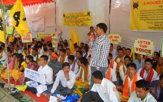 Sit in dharna at Jantar Mantar by ABSU