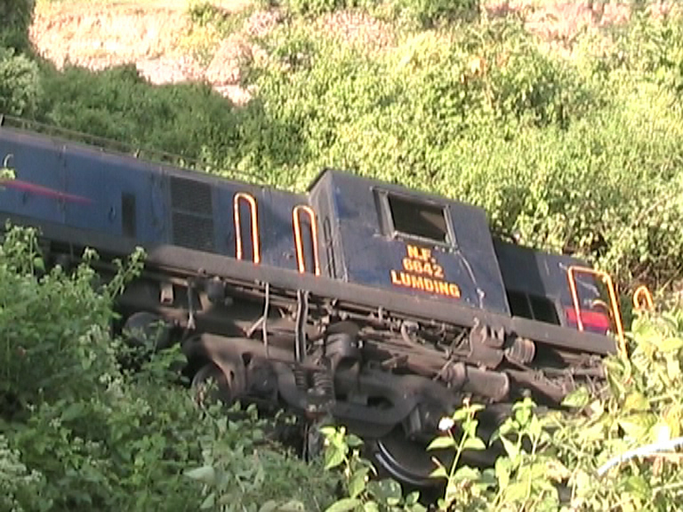 Train derailed at Dautuhaja railway station