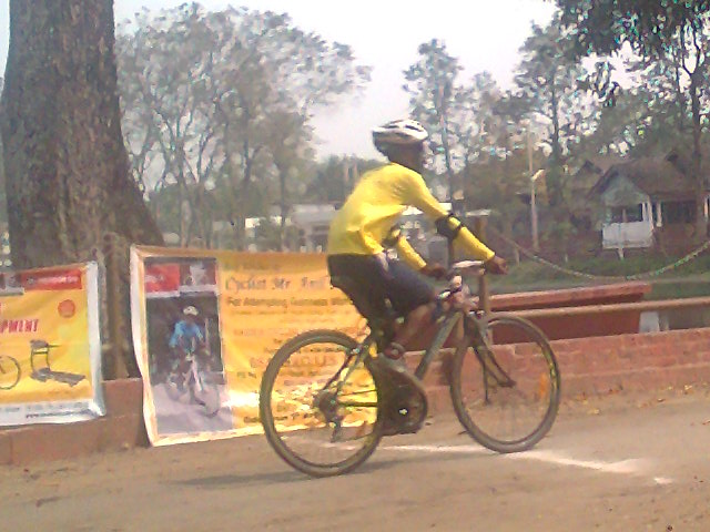 Nazira cyclist  attemping for Guinness World Record