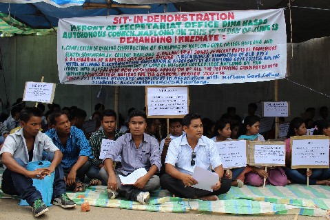 Sit-in-demonstration by Dimasa Students Union 